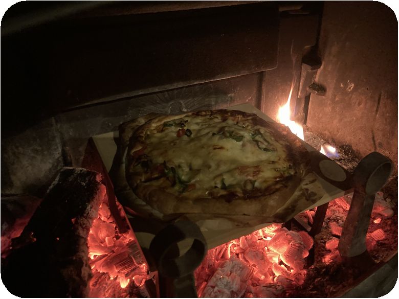 ピザ焼き中